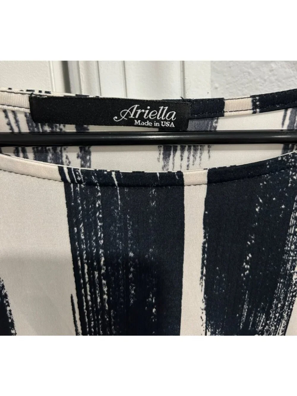 Ariella Women's Black & White Abstract Cold Shoulder Dress Size M